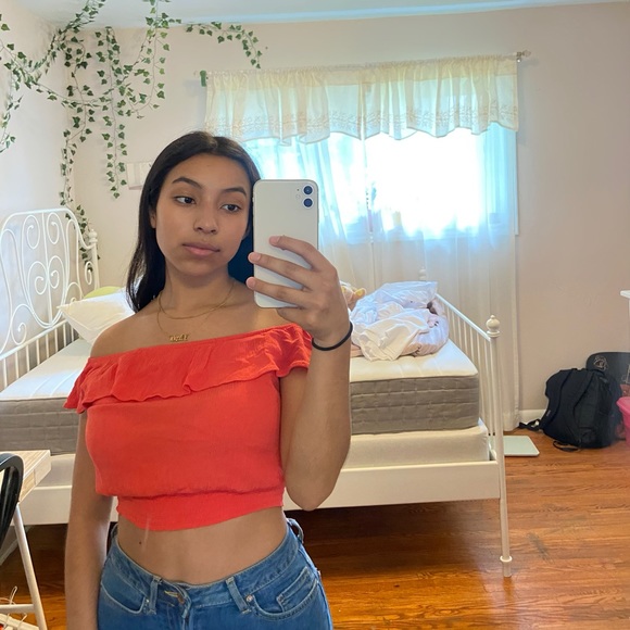 Forever 21 Small crop top - Picture 2 of 4